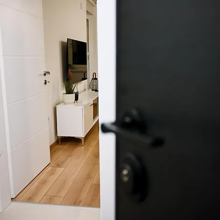 Apartment Modern Moment *